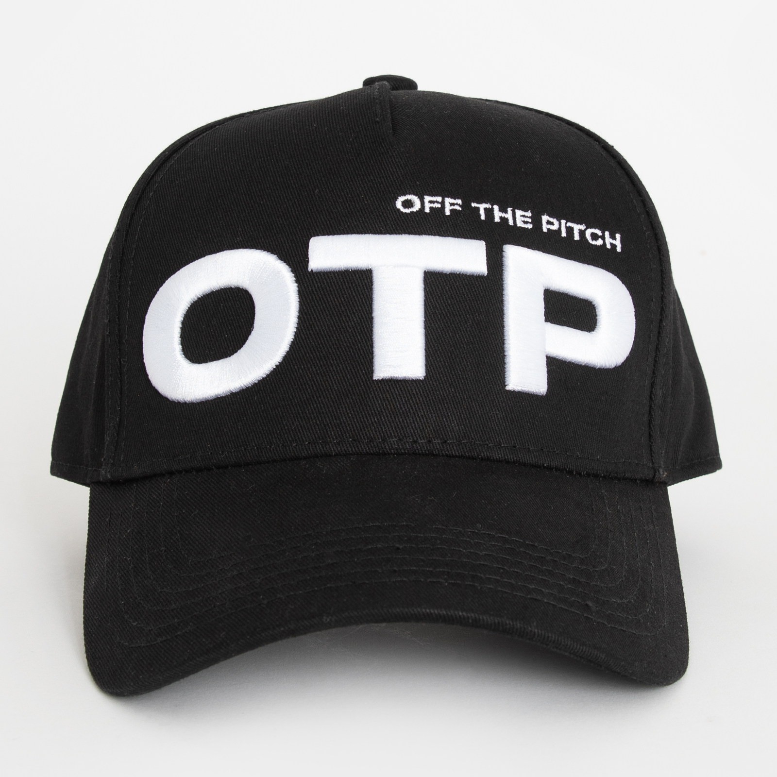 Off the Pitch Off-set Cap Black/White
